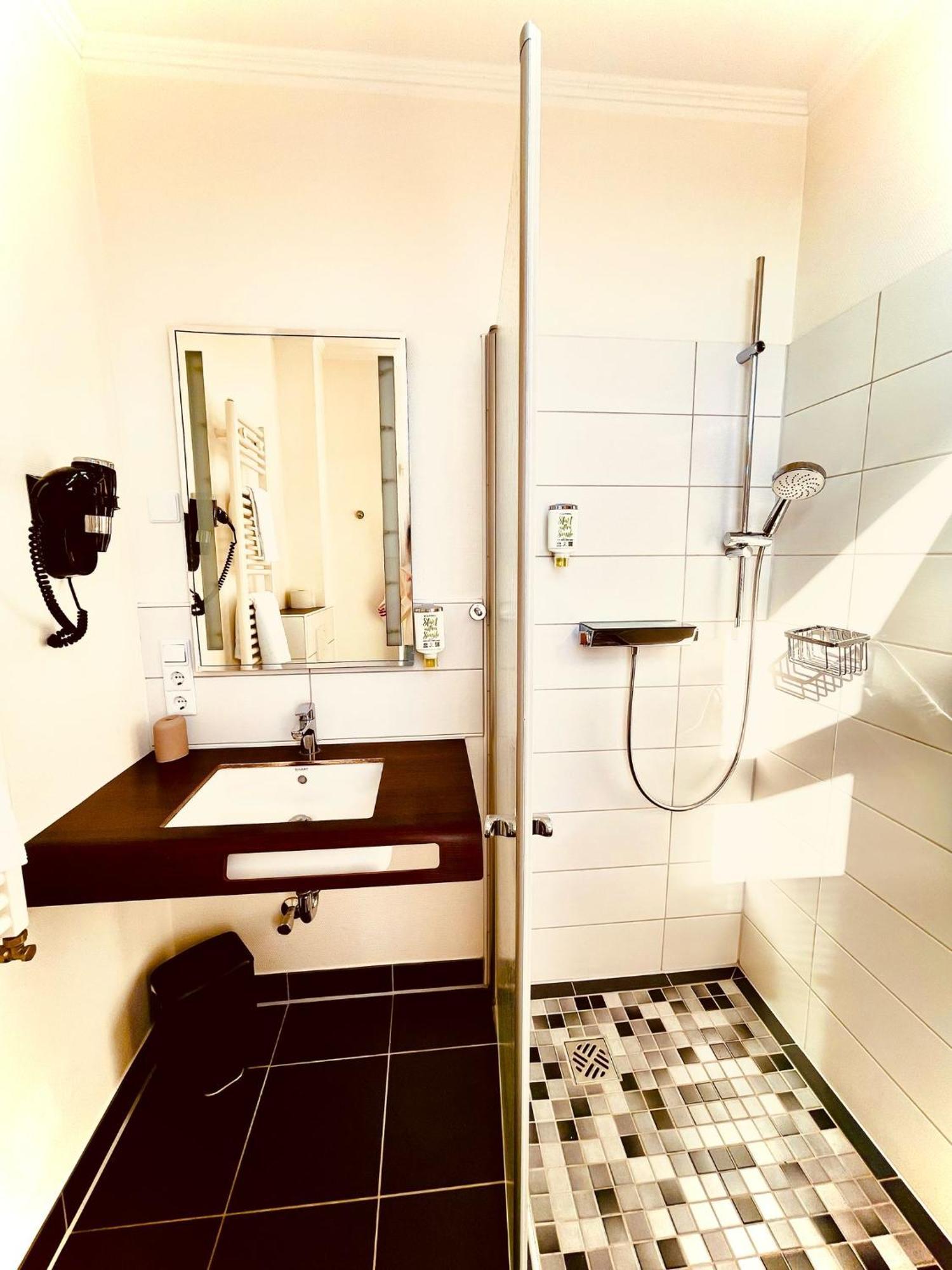Kleine Moewe Hotel Borkum Luaran gambar